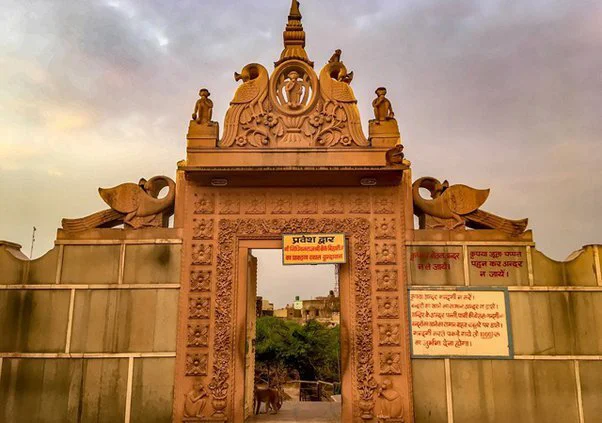 Nidhivan Temple